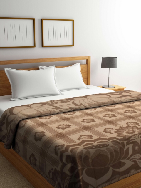

Raymond Home Beige Floral 525 GSM Woolen Heavy-Winter Double Queen Blanket