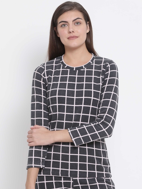 

Kanvin Women Black & White Checked Night Suit