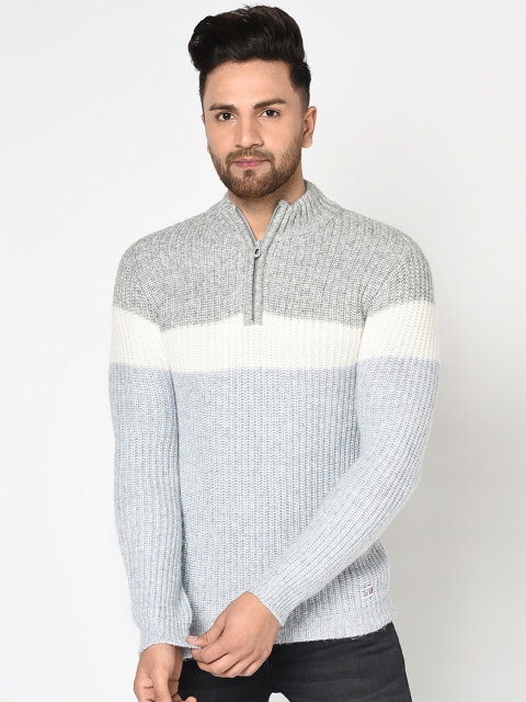 

METTLE Men Blue & Grey Colorblocked Pullover Sweater