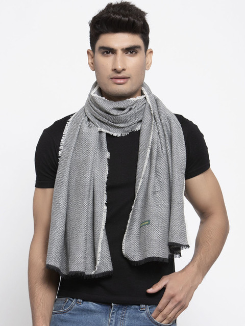 

Calvadoss Men Grey Solid Muffler