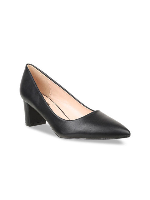 

Flat n Heels Women Black Solid Pumps