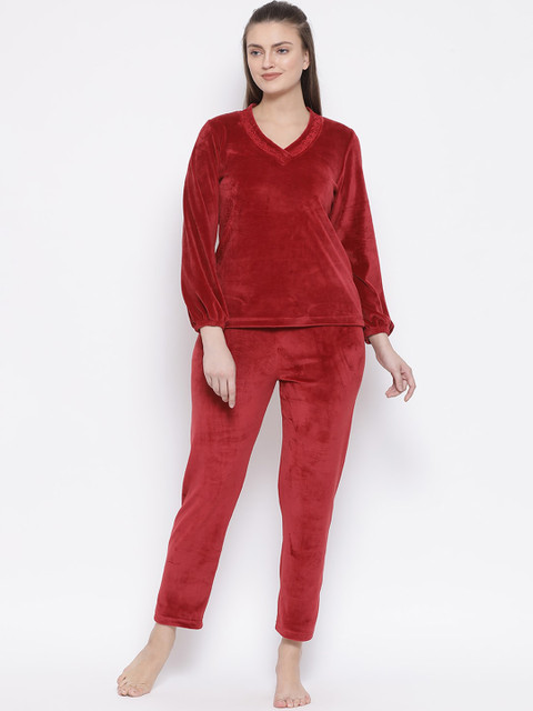 

Kanvin Women Red Solid Velour Winter Night Suit