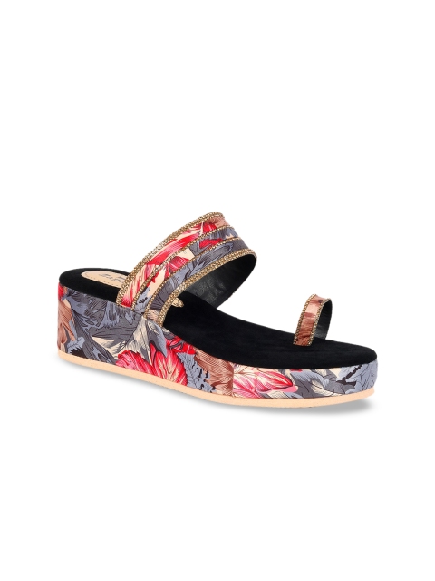 

ZAPATOZ Women Red & Grey Printed Heels