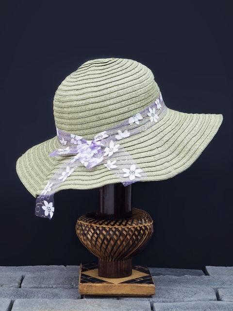 

Golden Peacock Women Olive Green Woven-Design Straw Sun Hat