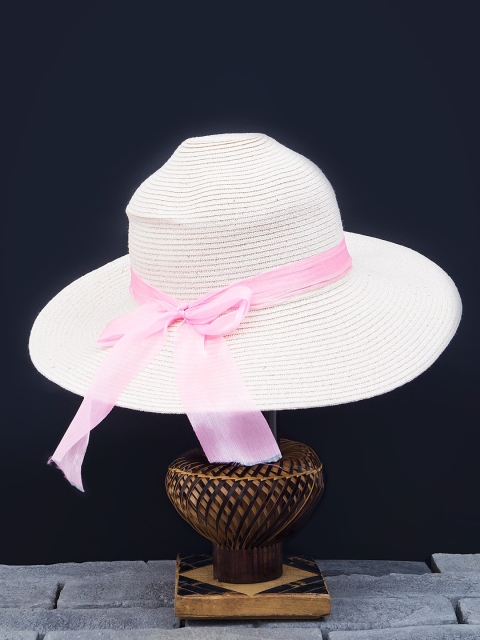 

Golden Peacock Women Beige Woven-Design Straw Sun Hat