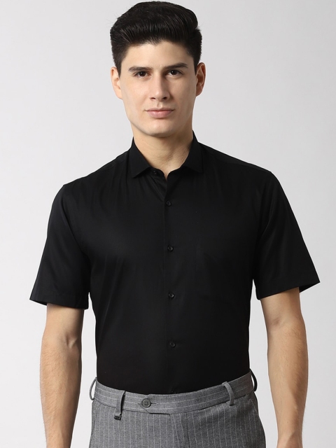 

Peter England Men Black Regular Fit Solid Formal Shirt