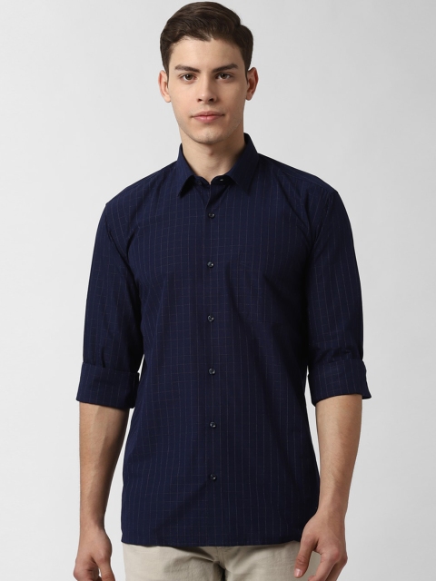 

Peter England Men Navy Blue Regular Fit Checked Casual Shirt