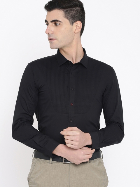 

True Blue Men Black Regular Fit Solid Formal Shirt