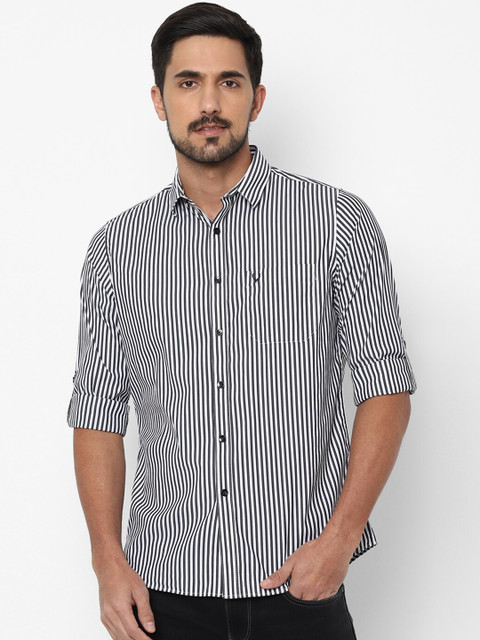 

Allen Solly Men White & Black Slim Fit Striped Casual Shirt