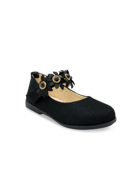 

Jazzy Juniors Girls Black Solid Slip-On Sneakers