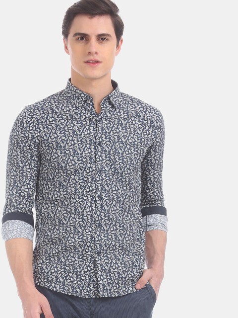

True Blue Men Navy Blue Slim Fit Printed Casual Shirt