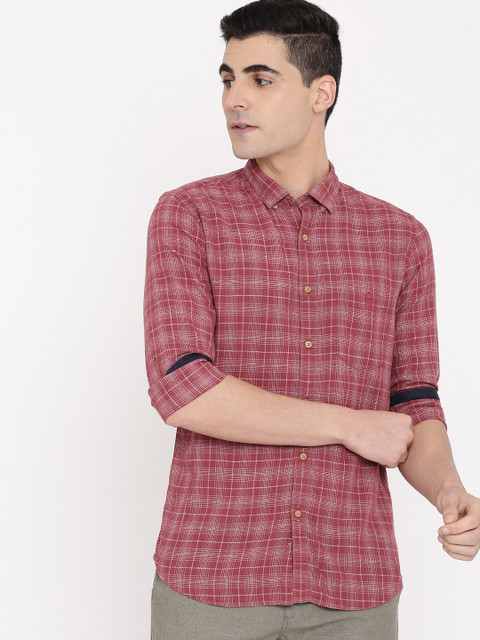 

True Blue Men Maroon Regular Fit Checked Cotton Casual Shirt