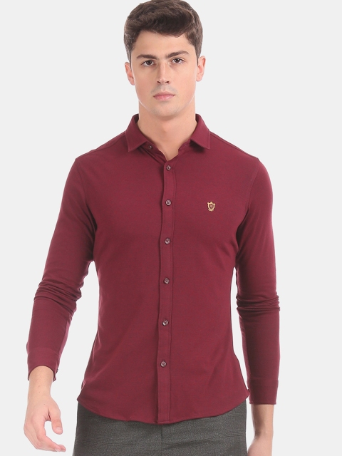 

True Blue Men Maroon Slim Fit Solid Casual Shirt