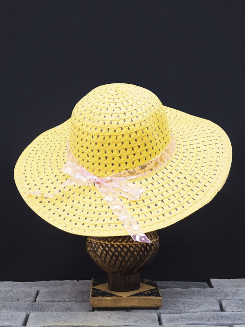 

Golden Peacock Women Yellow Woven-Design Straw Sun Hat