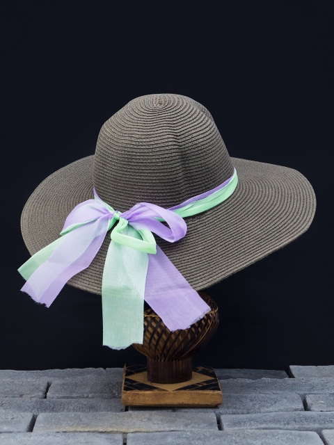 

Golden Peacock Women Olive Green Woven-Design Straw Sun Hat