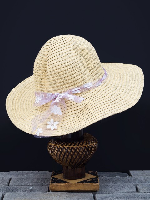 

Golden Peacock Women Beige Woven-Design Straw Sun Hat