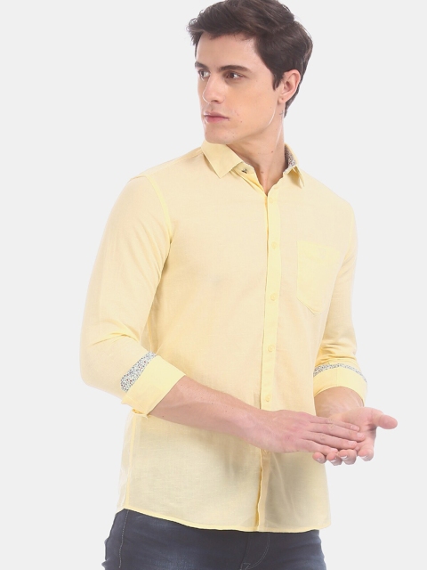 

True Blue Men Yellow Slim Fit Solid Casual Shirt