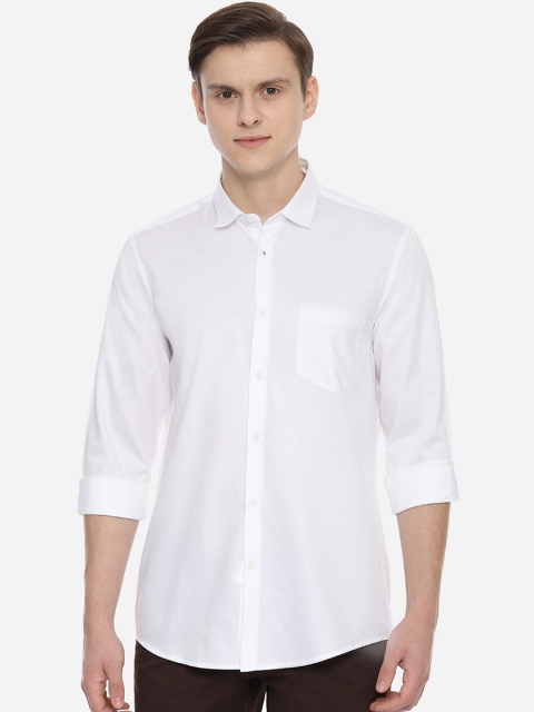 

Solly Sport Men White Regular Fit Solid Casual Shirt