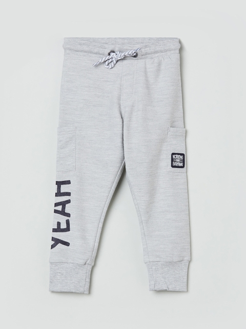 

max Boys Grey Regular Fit Printed Cotton Joggers
