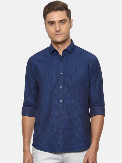 

V Dot Men Navy Blue Slim Fit Printed Cotton Casual Shirt