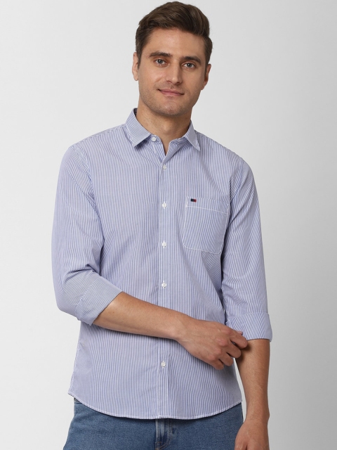 

Peter England Casuals Men Blue & Off-White Slim Fit Checked Casual Shirt