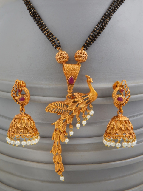 

Alankruthi Gold-Plated Peacock Textured Jewellery Set