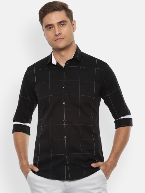 

V Dot Men Black Slim Fit Checked Casual Shirt