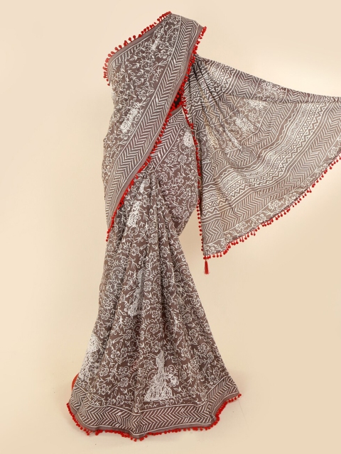 

Pothys Grey & White Pure Cotton Printed Saree