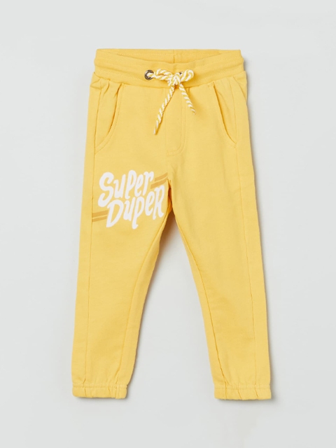 

max Boys Yellow Regular Fit Printed Joggers