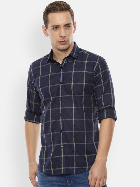 

V Dot Men Navy Blue Slim Fit Checked Casual Shirt