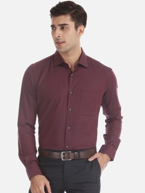 

AD By Arvind Men Maroon Regular Fit Solid Formal Shirt