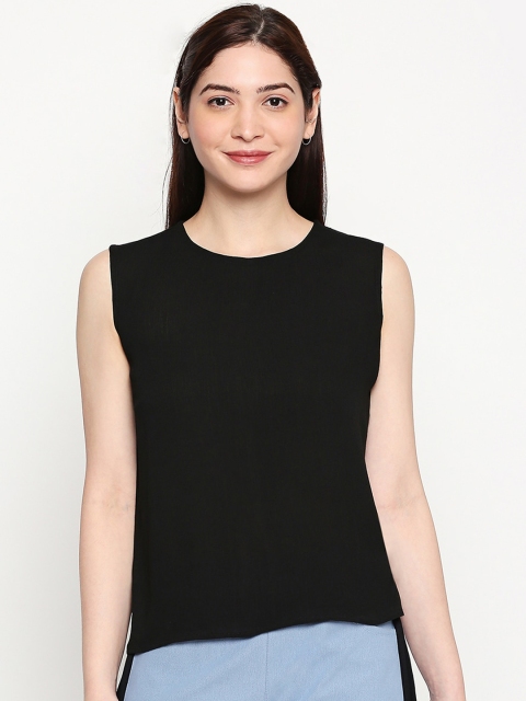 inocenCia Women Black Solid Top