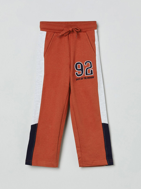 

max Boys Orange & Off-White Regular Fit Printed Regular Trousers