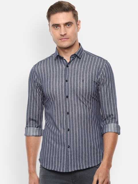 

V Dot Men Grey & Off-White Slim Fit Striped Casual Shirt