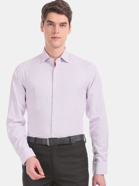 

AD By Arvind Men Pink & Black Regular Fit Checked Casual Shirt