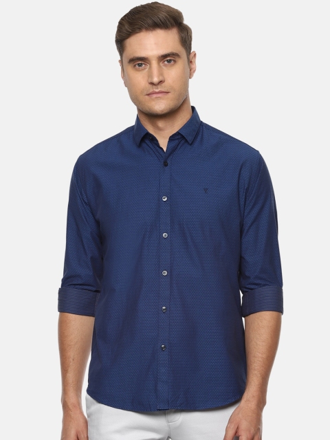 

V Dot Men Blue Slim Fit Solid Casual Shirt
