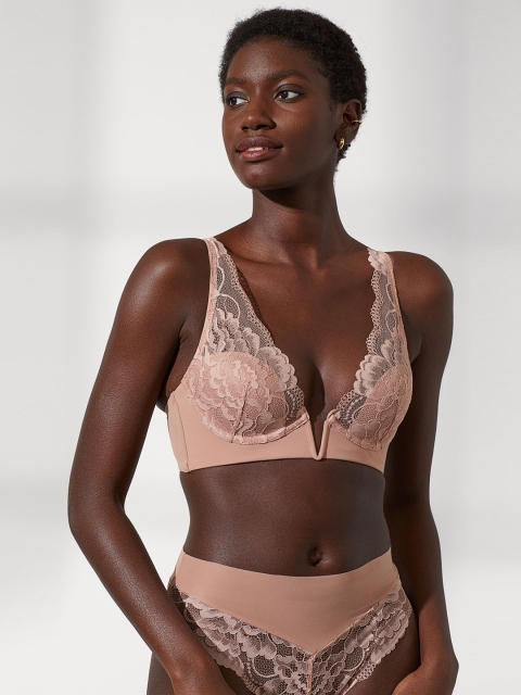 

H&M Women Beige Padded Underwired Lace Bra 0942636002