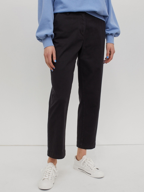 

H&M Women Black Solid Cotton Twill Chinos