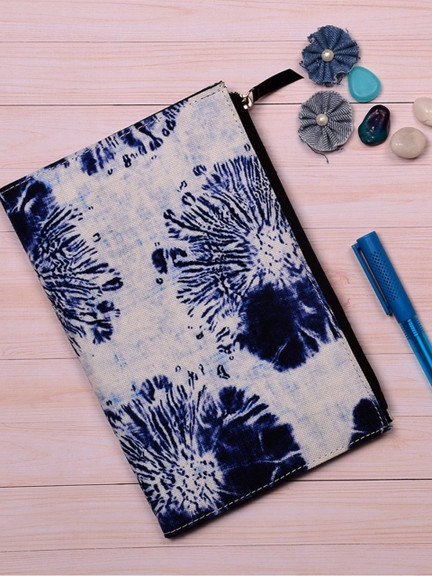 

Doodle Blue & White Printed Blossoming Zipper Pouch Journal