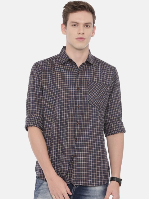 

William White Men Navy Blue & Beige Slim Fit Checked Casual Shirt