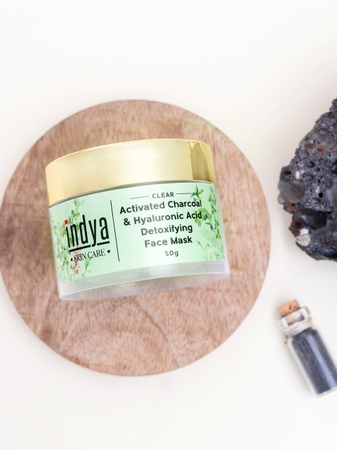 

INDYA Activated Charcoal & Hyaluronic Acid Detoxifying Face Mask 50 gm, Green