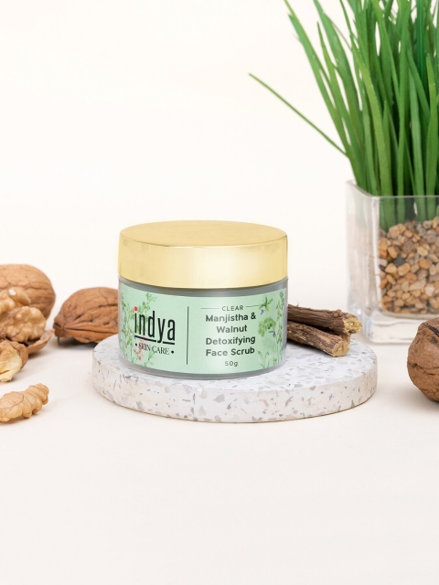 

INDYA Manjishtha & Walnut Detoxifying Face Scrub 50g, Green