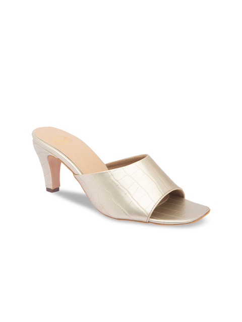 

Sole To Soul Women Gold-Toned Textured Mules