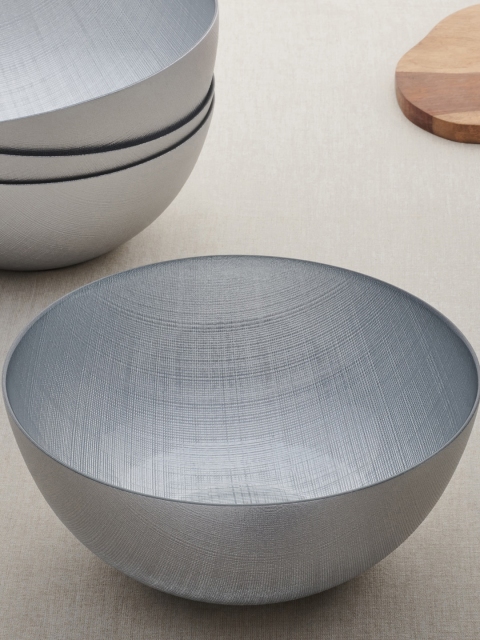 

Pure Home and Living Set Of 4 Silver-Toned Solid Serving Bowls