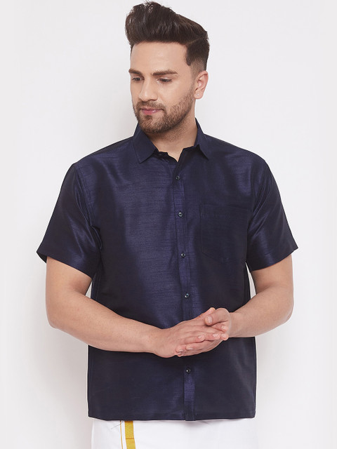 

VASTRAMAY Men Navy Blue Regular Fit Solid Casual Shirt