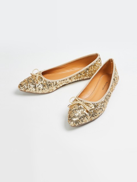 

Melange by Lifestyle Women Gold-Toned Textured PU Ballerinas