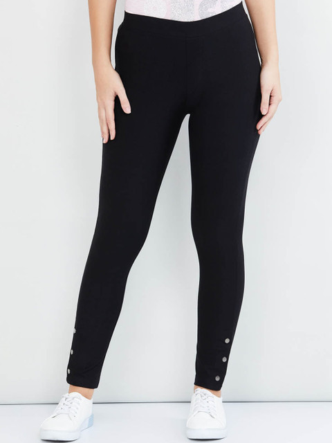 

max Women Black Solid Jeggings