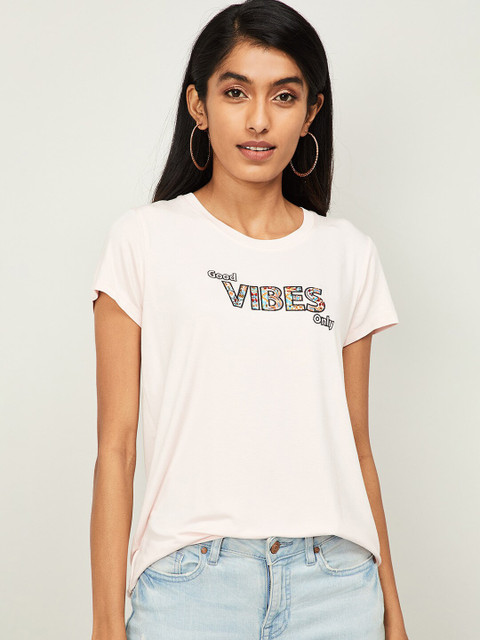 

Fame Forever by Lifestyle Women Pink Embroidered Top