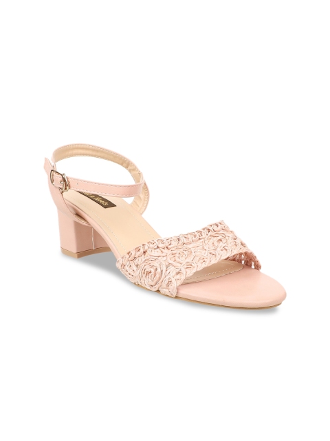 

Flat n Heels Women Pink Woven Design Block Heels