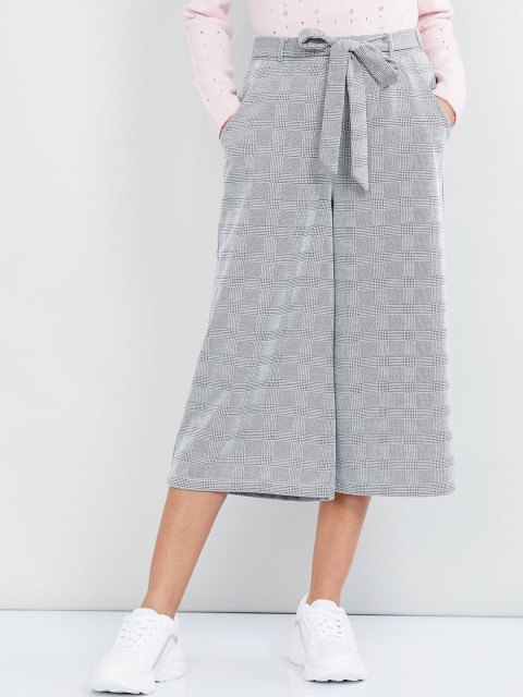 

max Women Black Checked Wide Leg Palazzos